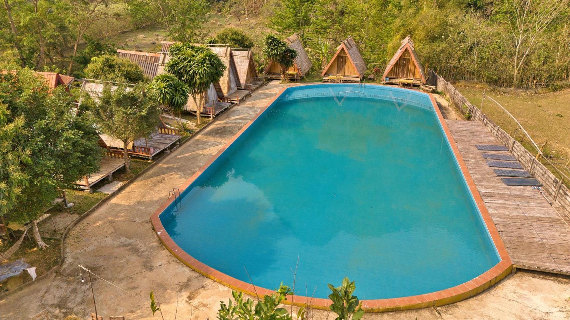 Campingsite Swimming Pool Ban Nongkham Exteriör bild